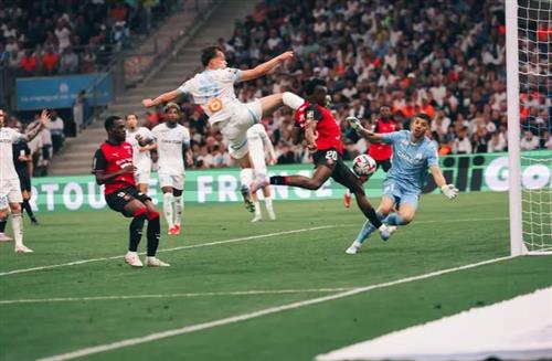 Marseille đấu với Rennes