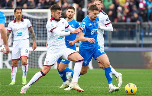 Empoli đấu với Cagliari