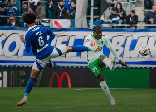 Strasbourg đấu với Saint-Etienne